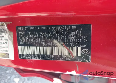 2006 Toyota Matrix Xr z USA, uszkodzony, nr VIN 2T1LR30EX6C552426